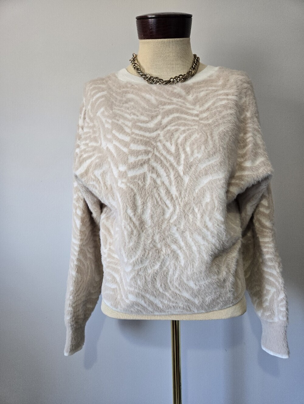 Pilcro Cream and Fuzzy White Zebra-Pattern Crewneck Sweater. Size  Small